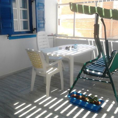 Villa Kostas Períssa Eksteriør bilde
