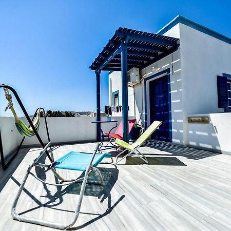 Villa Kostas Períssa Eksteriør bilde