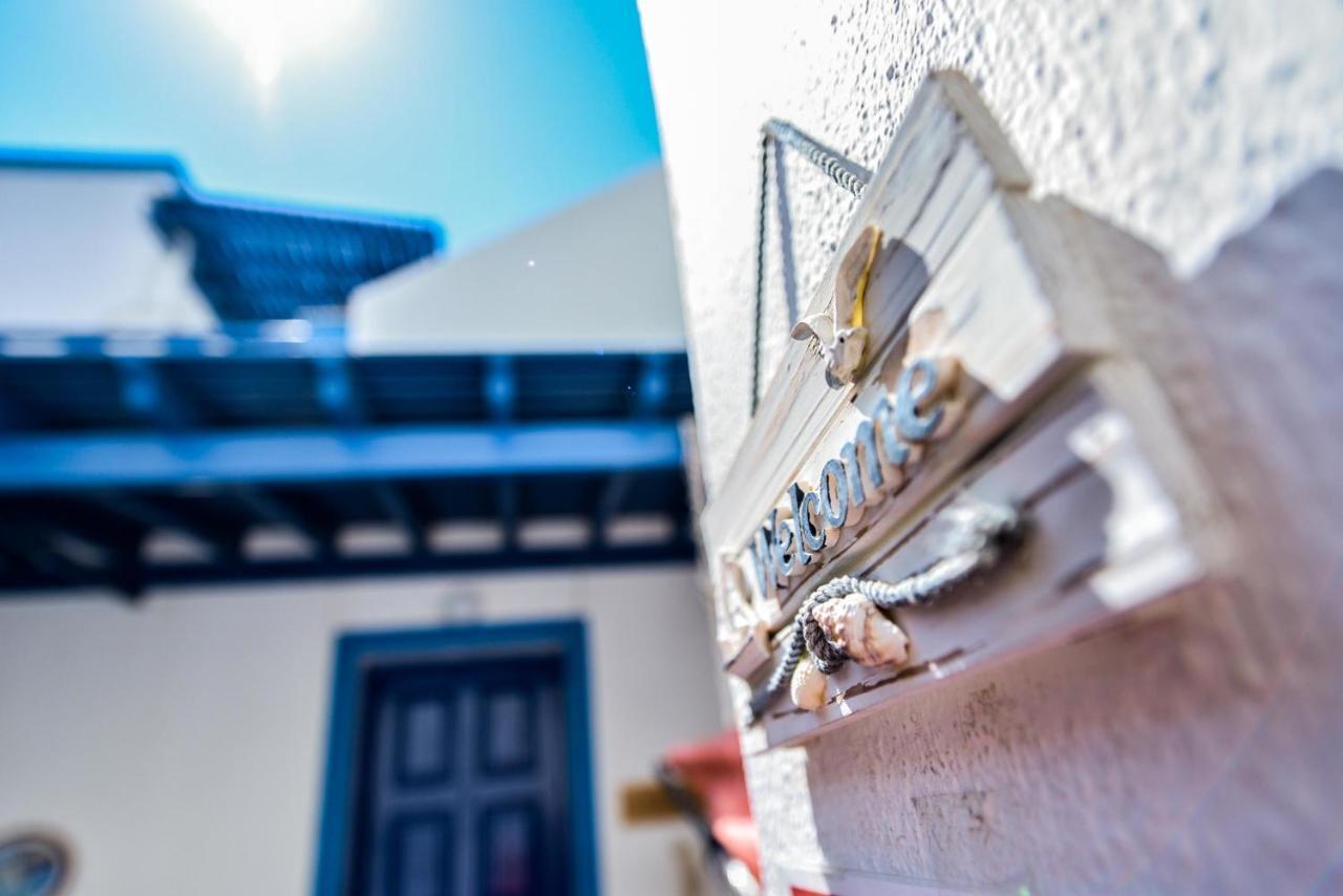 Villa Kostas Períssa Eksteriør bilde